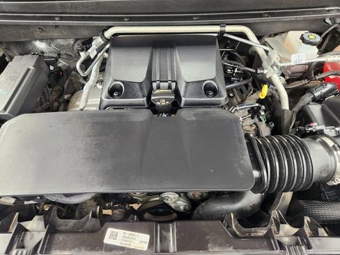 Used 2024 Chevrolet Colorado Trail Boss w/ Technology Package image 21