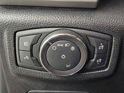 Used 2018 Ford F150 Lariat image 31