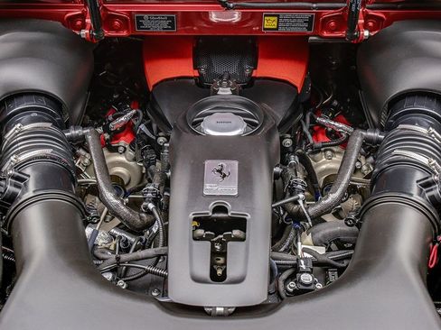 Certified 2022 Ferrari F8 Tributo Base image 39