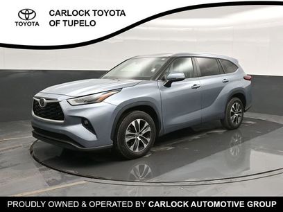 Used 2023 Toyota Highlander XLE