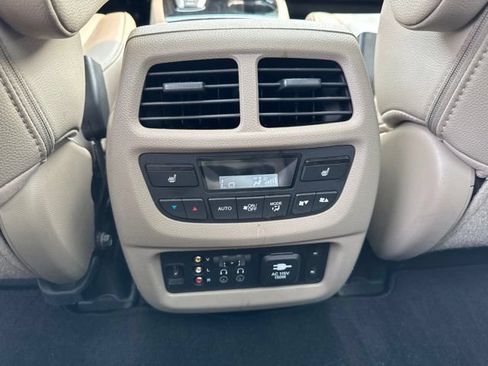 Used 2018 Honda Pilot Elite image 33