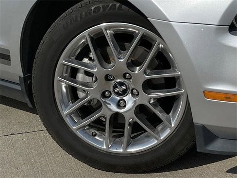 Used 2012 Ford Mustang Premium image 8