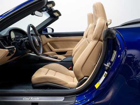 Used 2021 Porsche 911 Turbo S image 6