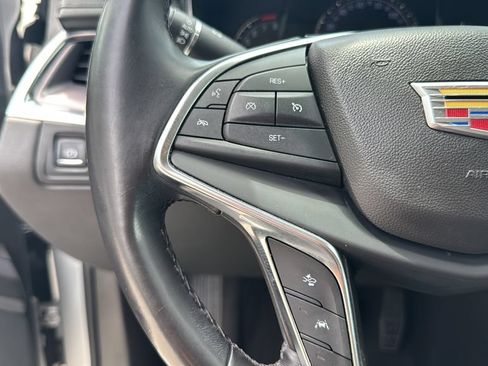 Used 2018 Cadillac XT5 Premium Luxury AWD/4WD image 18