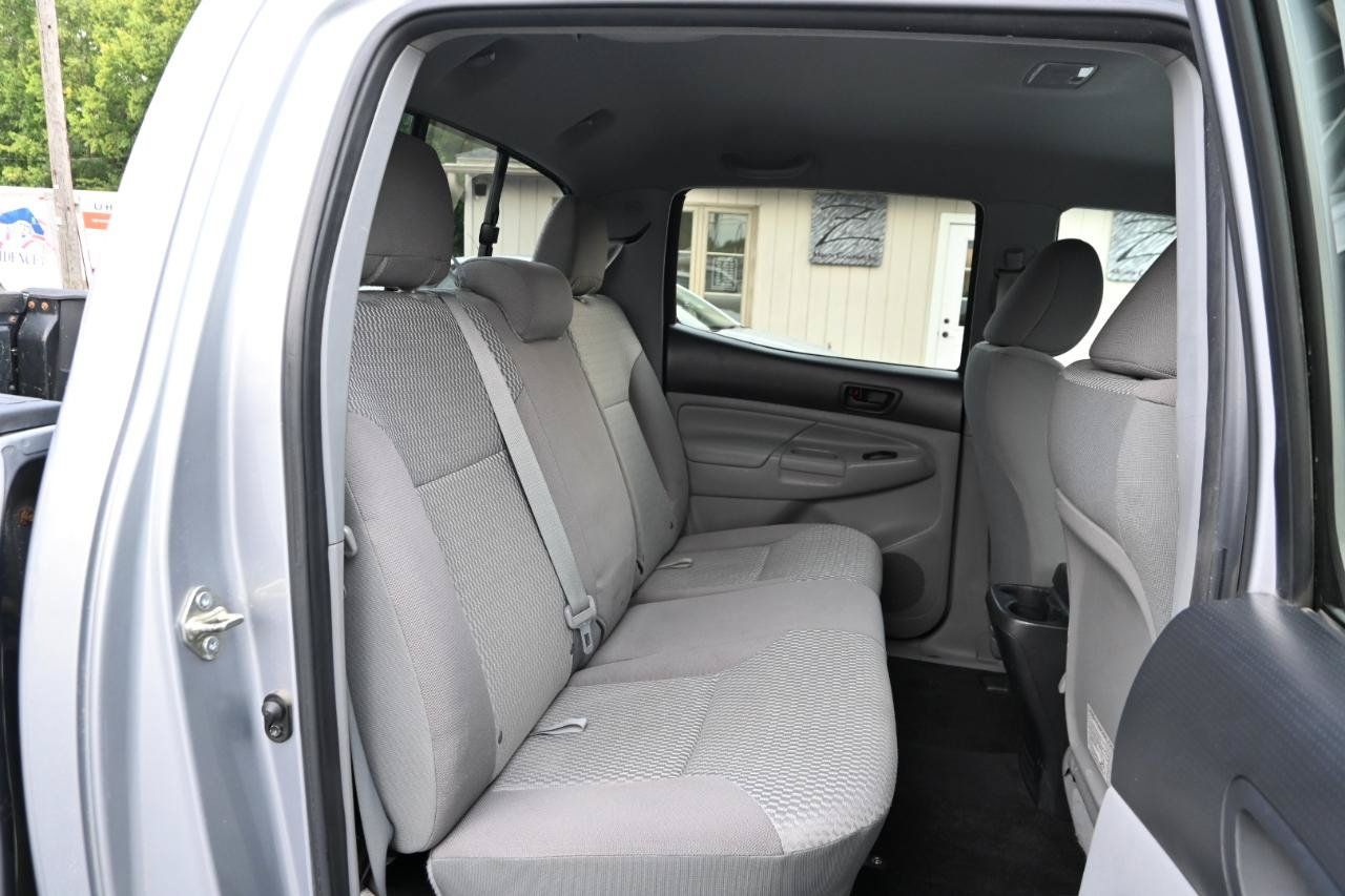 Used 2014 Toyota Tacoma 4x4 Double Cab w/ Convenience Package image 23