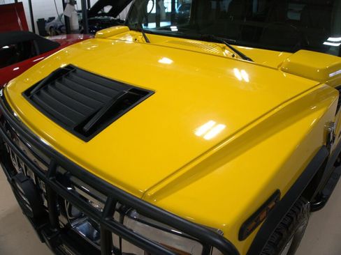 Used 2003 HUMMER H2 w/ Preferred Equipment Group image 4