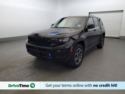 Used 2022 Jeep Grand Cherokee Trailhawk w/ Advanced Protech Group II AWD/4WD image 1