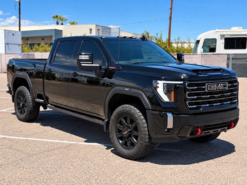 Used 2024 GMC Sierra 2500 AT4 w/ AT4 Premium Plus Package AWD/4WD image 2