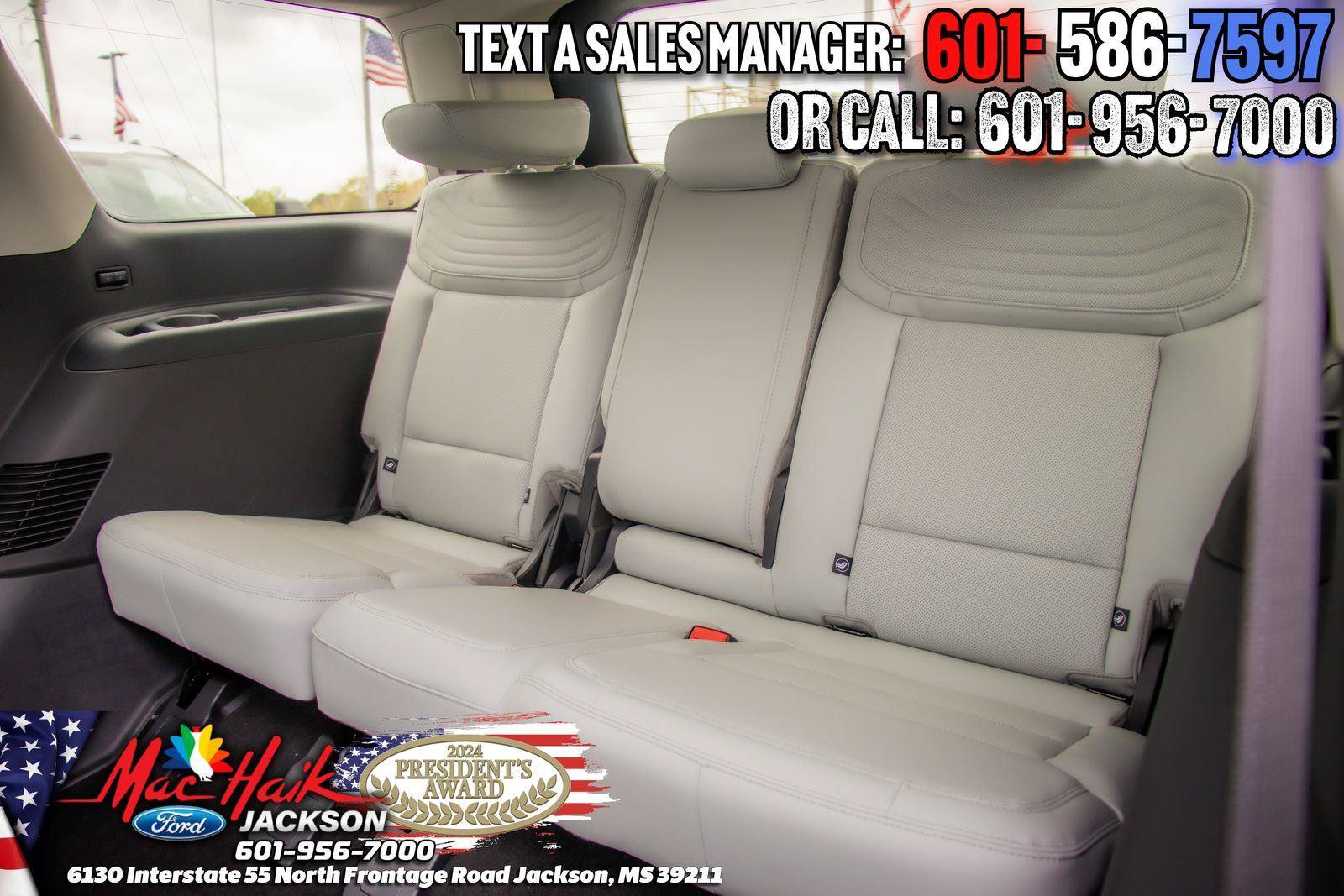 Used 2026 Ford Expedition Platinum w/ Platinum Ultimate Package AWD/4WD image 15