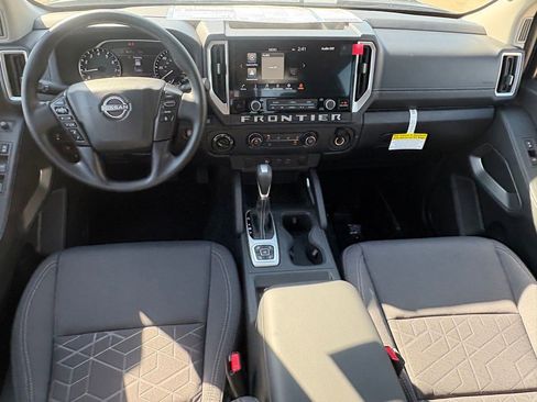 New 2026 Nissan Frontier SV AWD/4WD image 11