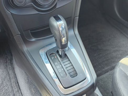 Used 2013 Ford Fiesta SE image 37