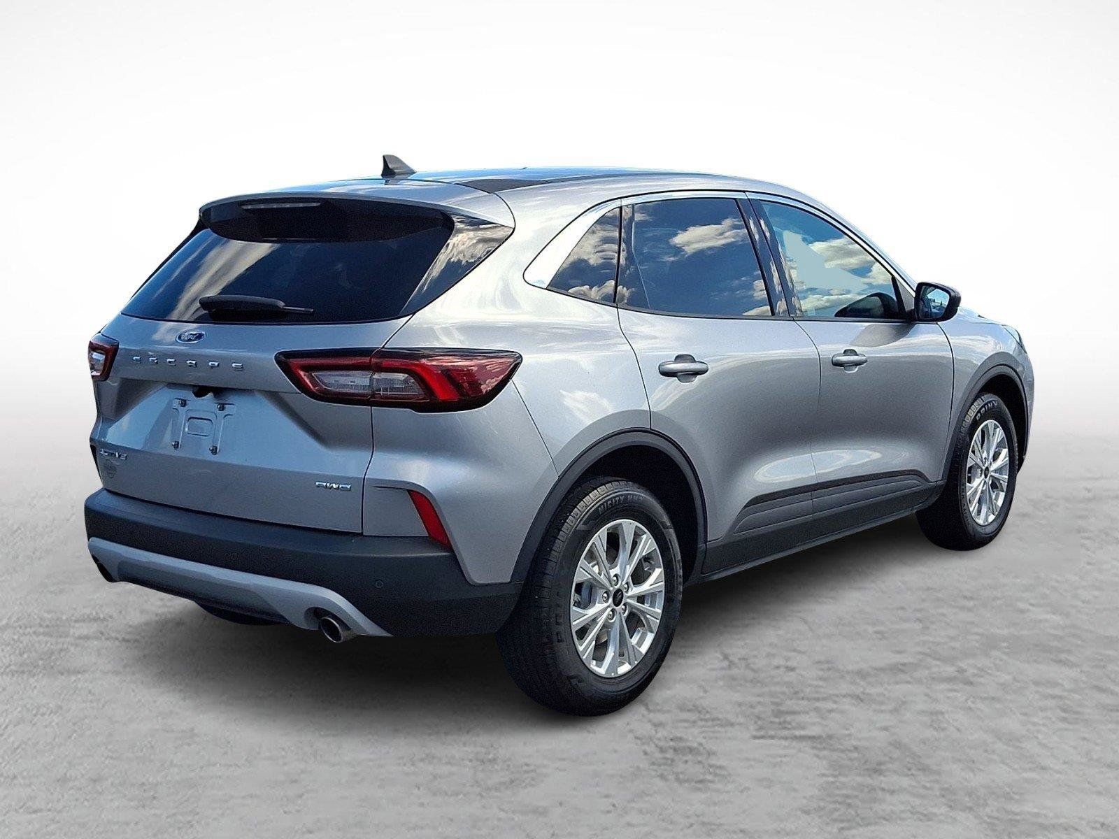 Used 2024 Ford Escape Active w/ Tech Pack #1 AWD/4WD image 6