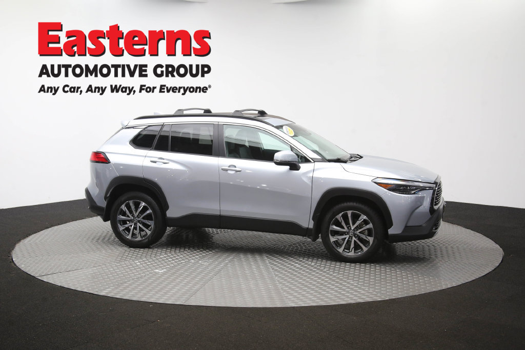 Used 2023 Toyota Corolla Cross XLE AWD/4WD image 50