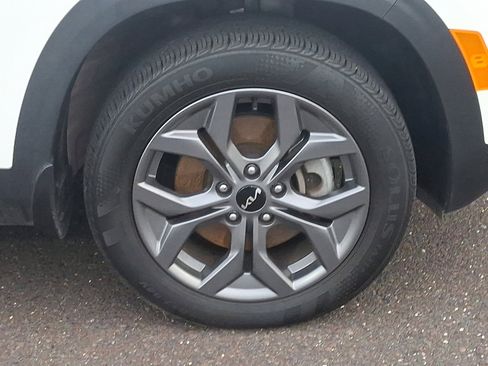 Certified 2024 Kia Seltos S image 8