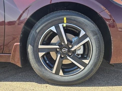 New 2025 Nissan Sentra SV image 9