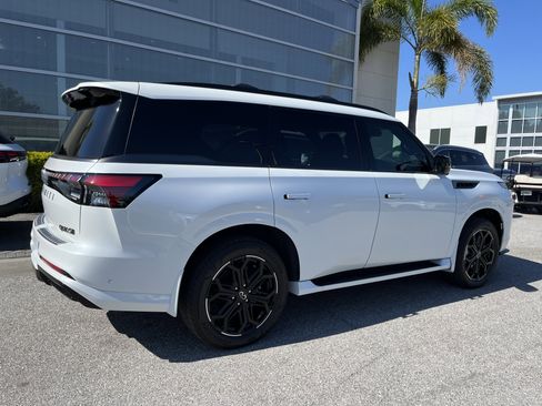 Used 2026 INFINITI QX80 4WD image 6