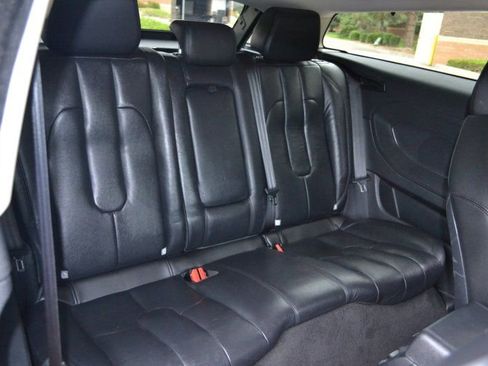 Used 2015 Land Rover Range Rover Evoque Pure Plus image 30