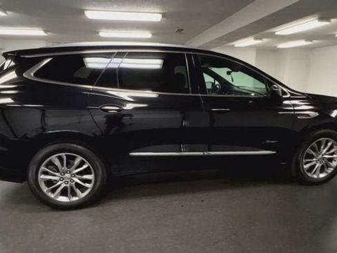 Certified 2024 Buick Enclave Avenir w/ Avenir Technology Package image 9