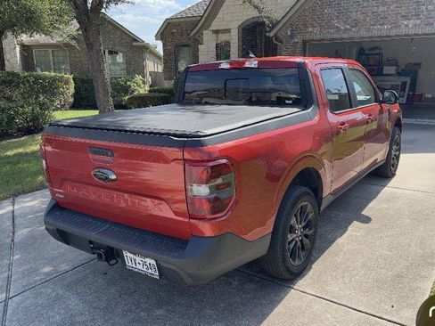 Used 2024 Ford Maverick Lariat w/ Black Appearance Package FWD image 4