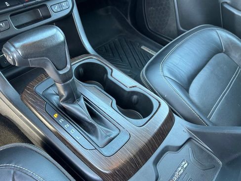 Used 2017 GMC Canyon Denali AWD/4WD image 31