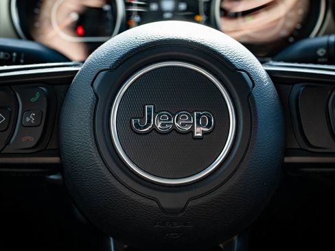 Used 2020 Jeep Gladiator Sport w/ Quick Order Package 24S image 28