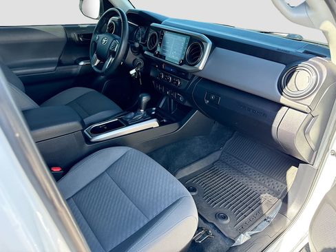 Used 2022 Toyota Tacoma SR5 image 13