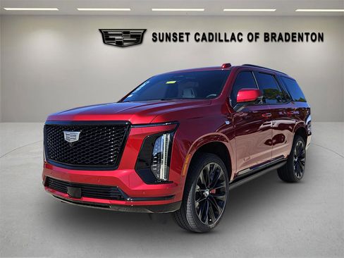 New 2026 Cadillac Vistiq Platinum w/ LPO, Floor Liner Package image 3