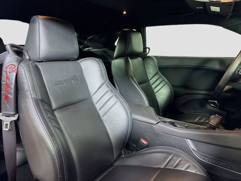 Used 2019 Dodge Challenger SRT Hellcat Redeye image 31