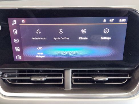 Used 2024 Chevrolet Trax LT image 16