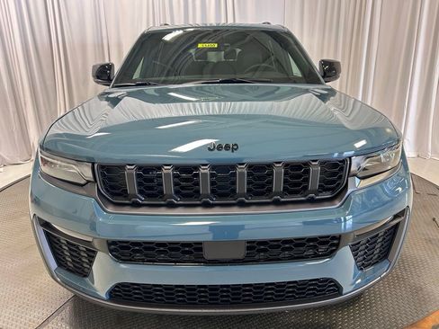 New 2026 Jeep Grand Cherokee L Limited AWD/4WD image 27