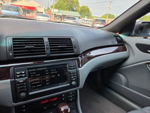 Used 2004 BMW 330Ci Convertible RWD image 18