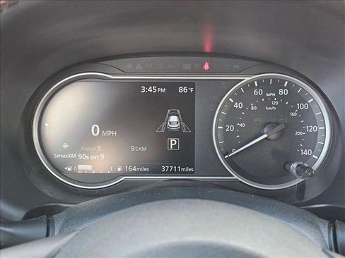 Used 2020 Nissan Kicks SR image 10