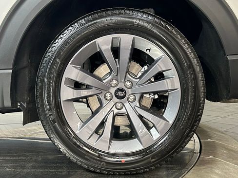 New 2026 Ford Explorer Active w/ Active Comfort Package AWD/4WD image 23