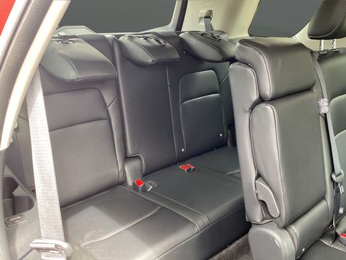 Used 2024 Nissan Pathfinder SL AWD/4WD image 26