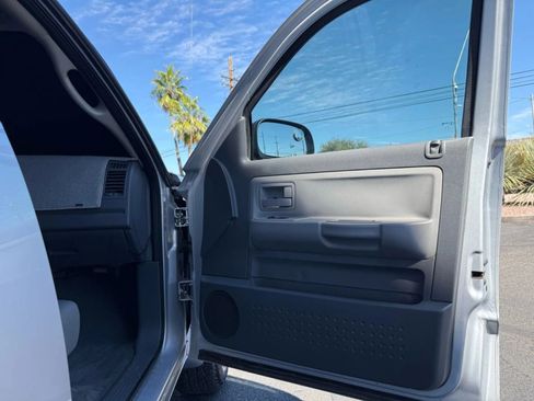 Used 2006 Dodge Dakota SLT w/ Trailer Tow Group image 32