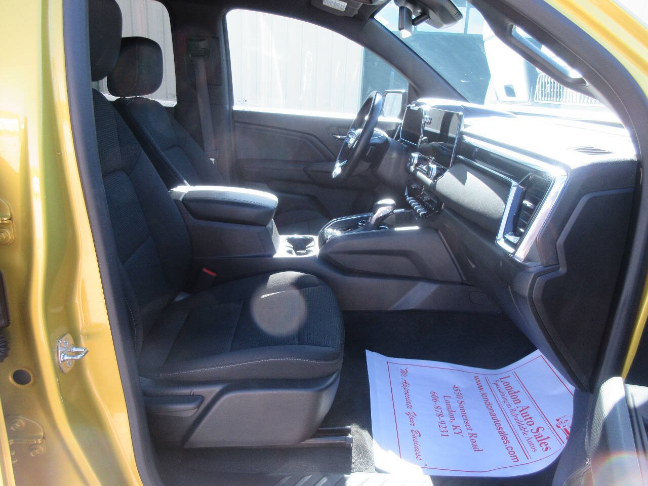 Used 2023 GMC Canyon Elevation w/ Convenience Package AWD/4WD image 16