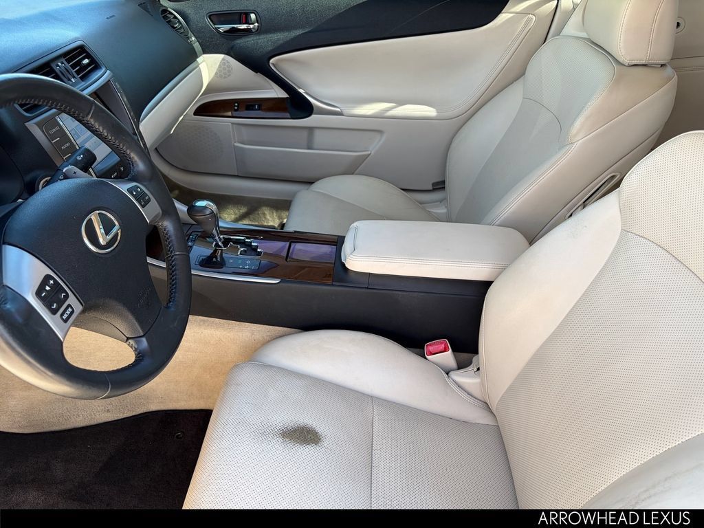 Used 2012 Lexus IS 250C RWD image 15