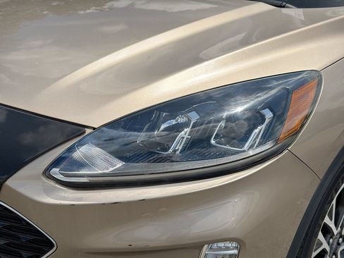 Used 2020 Ford Escape SEL FWD image 9