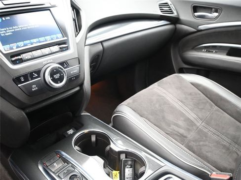 Used 2019 Acura MDX A-Spec image 4