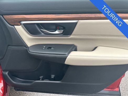 Used 2019 Honda CR-V Touring image 8