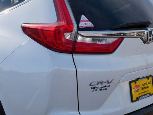 Certified 2018 Honda CR-V Touring image 17