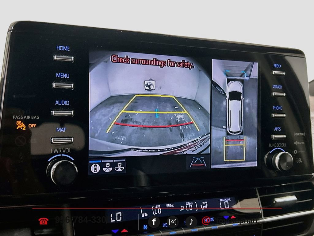 Used 2021 Toyota Sienna Platinum FWD image 13