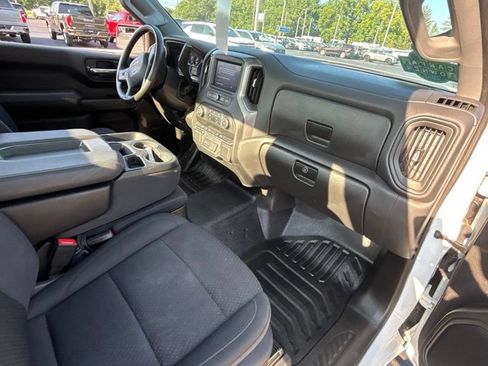 Used 2025 Chevrolet Silverado 1500 W/T RWD image 9