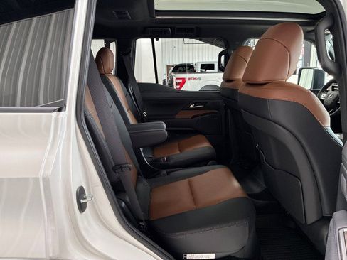 Used 2026 Lexus GX 550 image 14