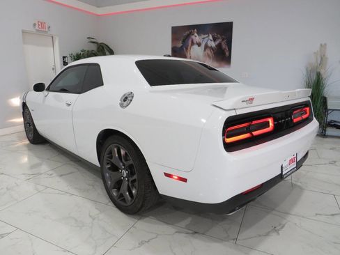 Used 2019 Dodge Challenger R/T image 7