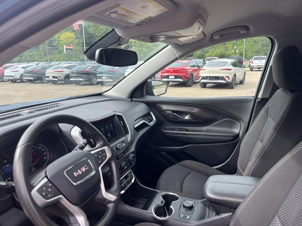 Used 2024 GMC Terrain SLE w/ Driver Convenience Package AWD/4WD image 19