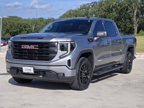 Used 2023 GMC Sierra 1500 Elevation w/ X31 Off-Road Package AWD/4WD image 4
