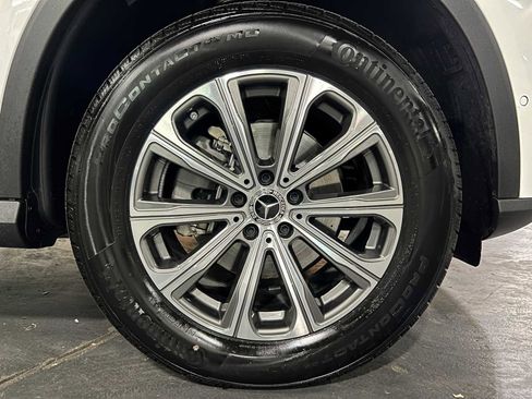 Certified 2026 Mercedes-Benz GLC 300 4MATIC image 9