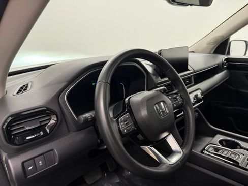 Used 2025 Honda Pilot Touring image 17