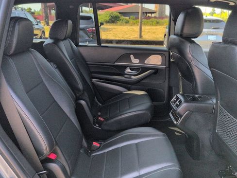 Used 2023 Mercedes-Benz GLS 450 4MATIC image 30